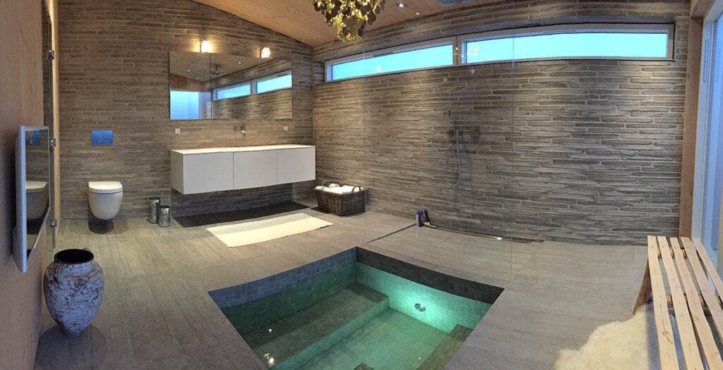 A bathroom with a MCPN036.