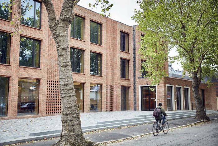 Dorothy Garrod Building exterior