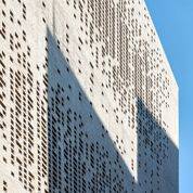 long bricks exterior