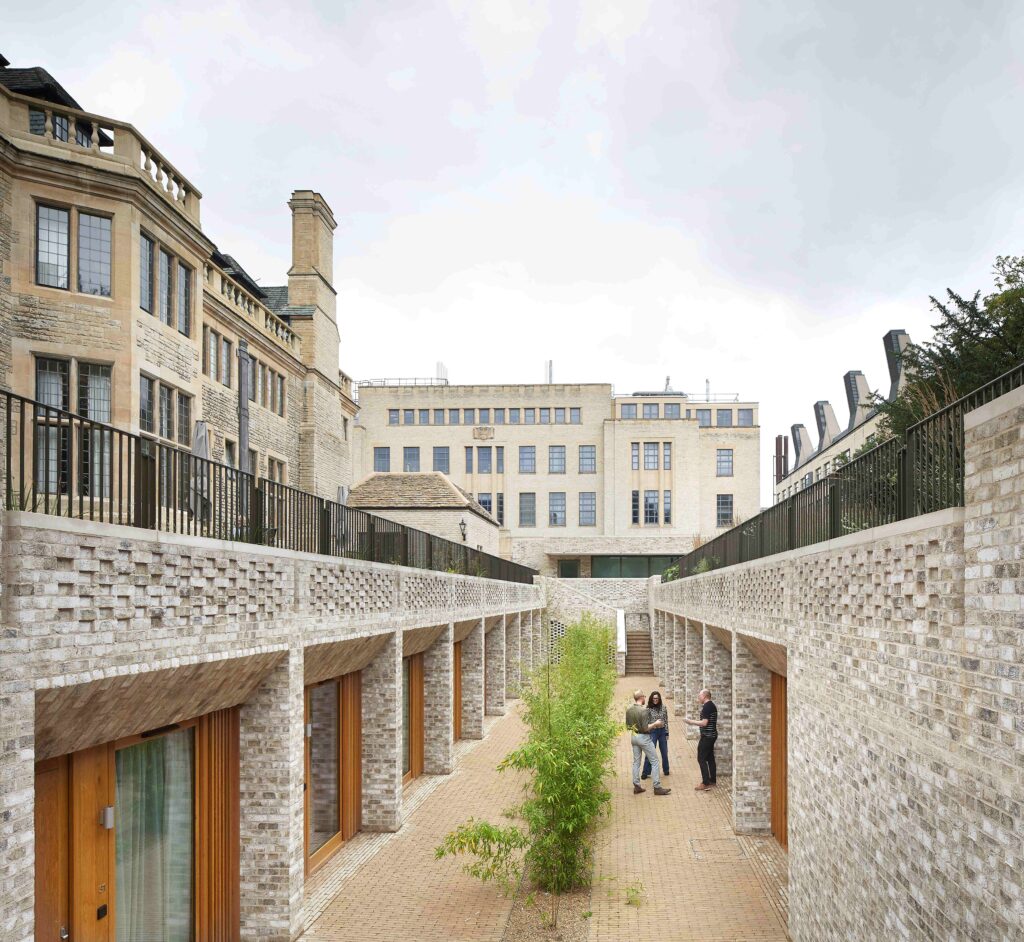 Rhodes House Oxford with Selmo Ashpark Smoked brick facade